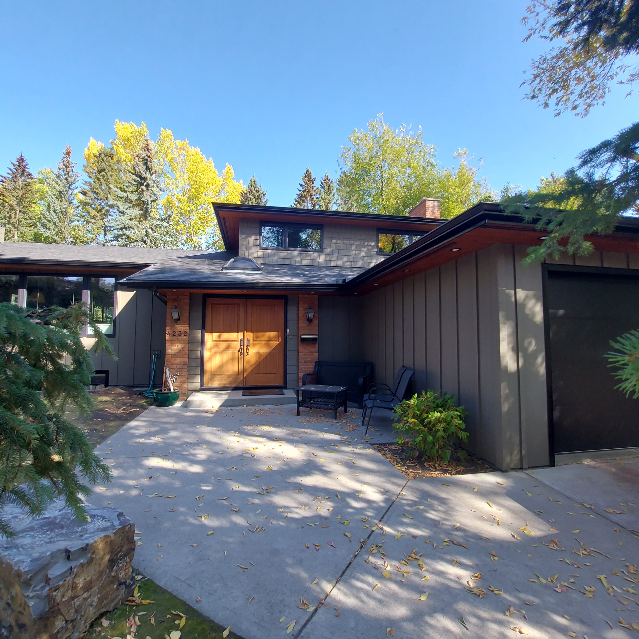 Siding Trim and Color Tips for EyeCatching Exteriors